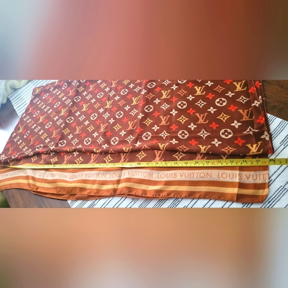 Louis Vuitton Silk Scarf - Picture 13 of 15